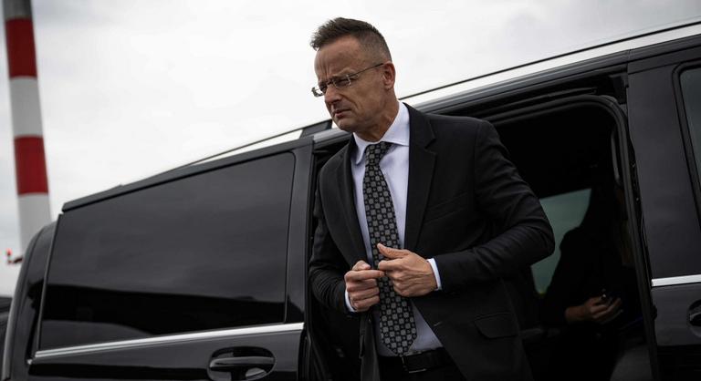 Szijjártó Péter: Megkezdődik az új kőolajvezeték építése Magyarország és Szerbia között