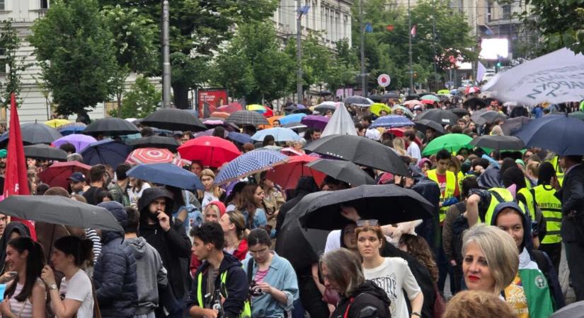 A tanárok követelik a választások kiírását és az új felsőoktatási törvény elvetését
