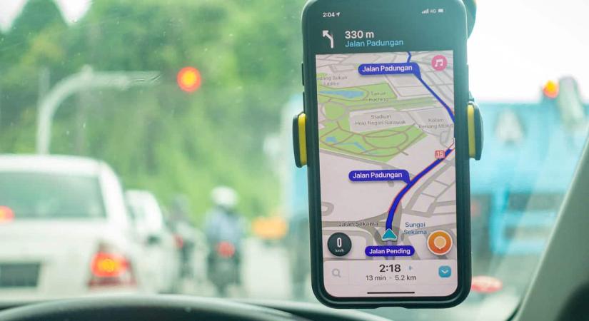 Betilthatják a Waze népszerű funkcióját, mert állítólag bűnözők használják