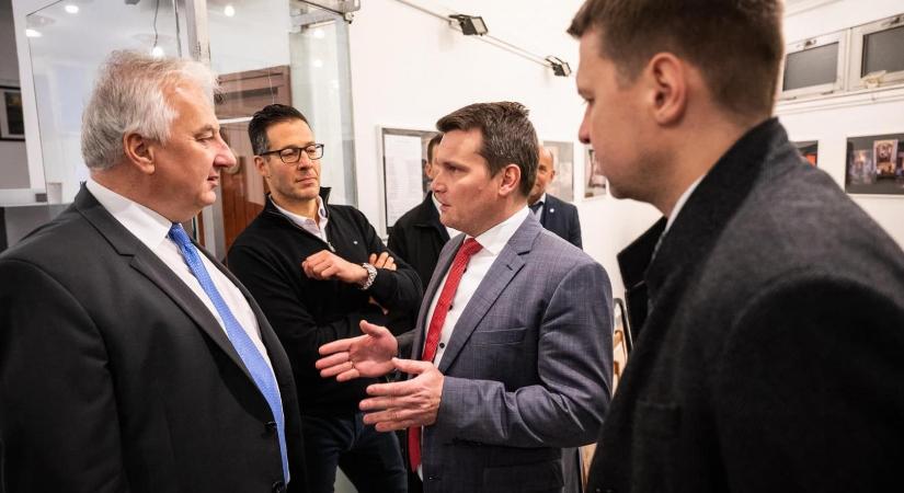 Érződik a kétségbeesés és az erjedés, egyre többen próbálhatják meg elhagyni a Fidesz-KDNP nevű hajót