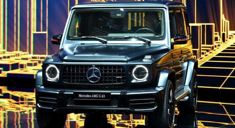 „Roli, hallod, akkorát megy az AMG Merci, meghalsz, MEGHALSZ!” – ilyen az élet a modern kori paneldzsungelben