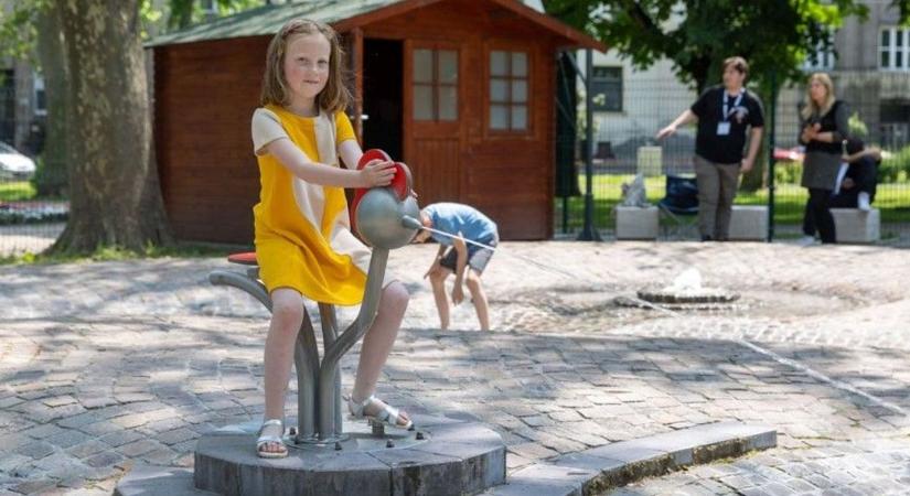 Nyit a „vizes” játszótér Győrben
