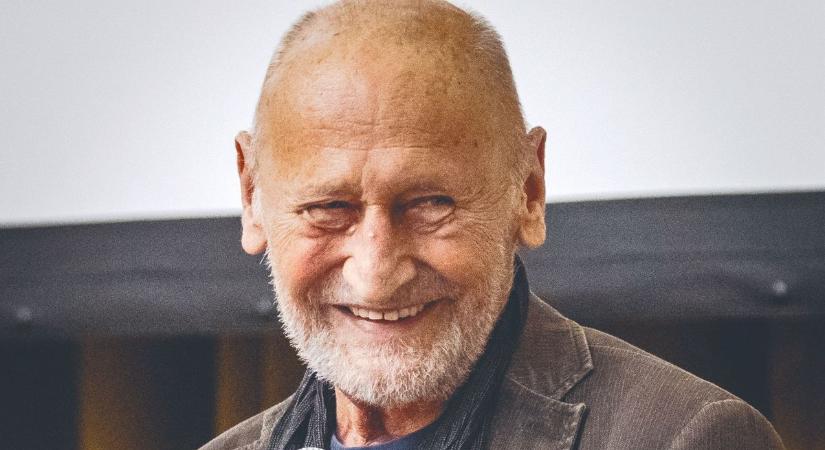 Reviczky Gábor a Gondosóra program 800 ezredik felhasználója