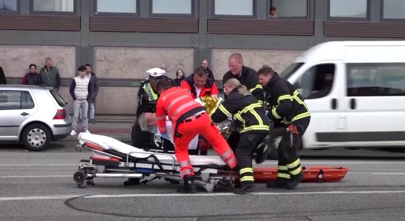 Friedrich Merz sokkolónak nevezte a hamburgi támadást  videó