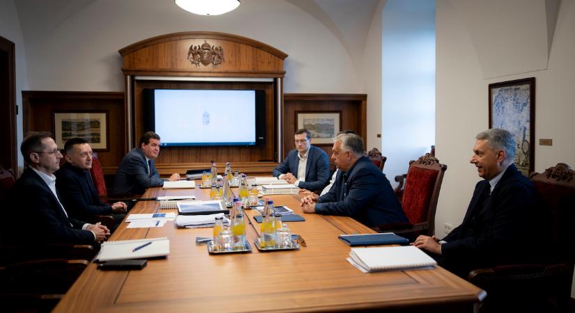 Orbán Viktor az ukrán energiafenyegetés miatt hívott össze rendkívüli egyeztetést