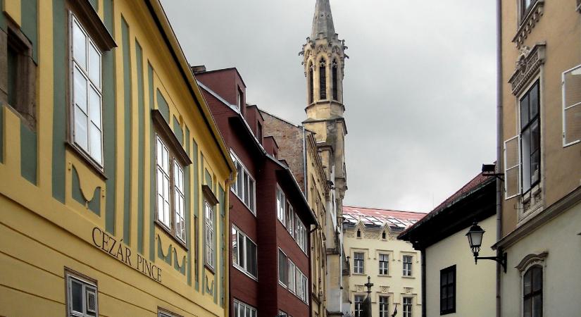 A hatósági boncolást szerint nem a rendőri intézkedés miatt halt meg a bolgár férfi Sopronban