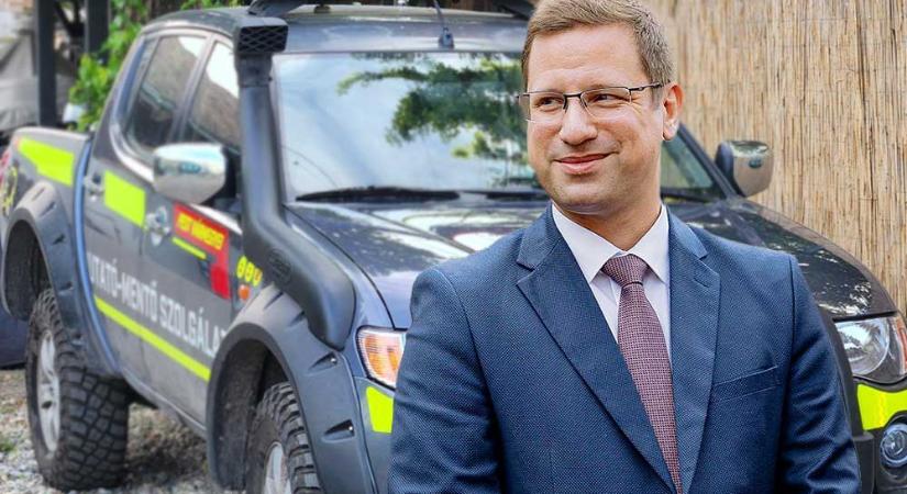A közfelháborodás után meggondolta magát az Orbán-kormány minisztere és mégis adott pénzt a Pest megyei kutatómentőknek