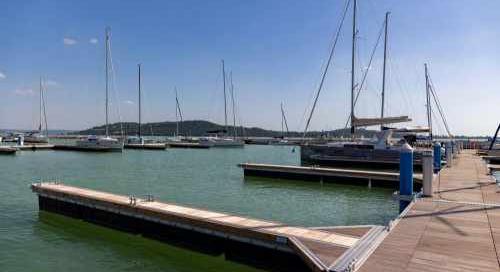 Elindult a vitorlásszezon a Balatonon