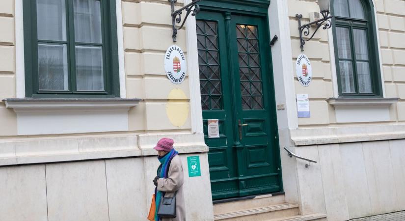 Hollandiából hozták az anyagot, szépen kerestek rajta, most ítélet vár rájuk