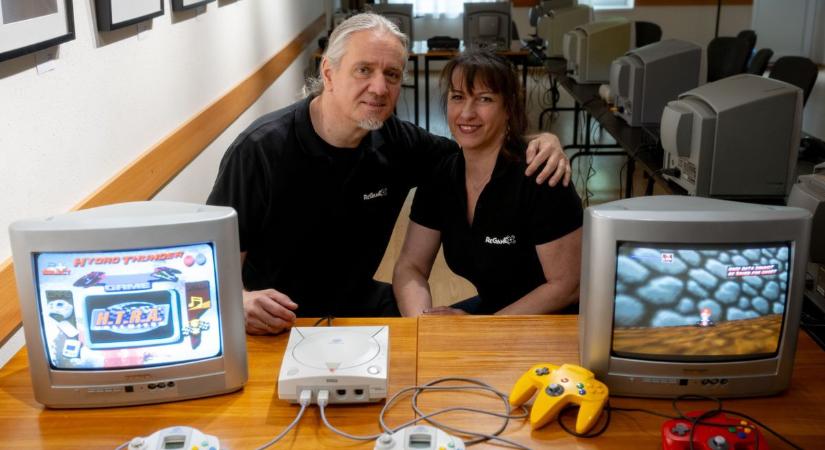 Mi a retro videójátékok titka? Nagyit és unokát egyszerre szippantja be a pixelrengeteg! – Fotók