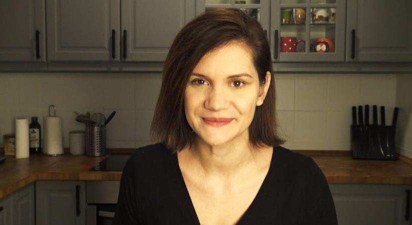 Pottyondy Edina borította a bilit, Magyar Péter fejére is hullott a tartalmából