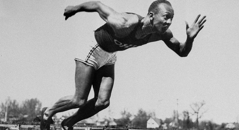Sérülten állított fel 45 perc alatt öt világcsúcsot Jesse Owens - Hitler ki is akadt