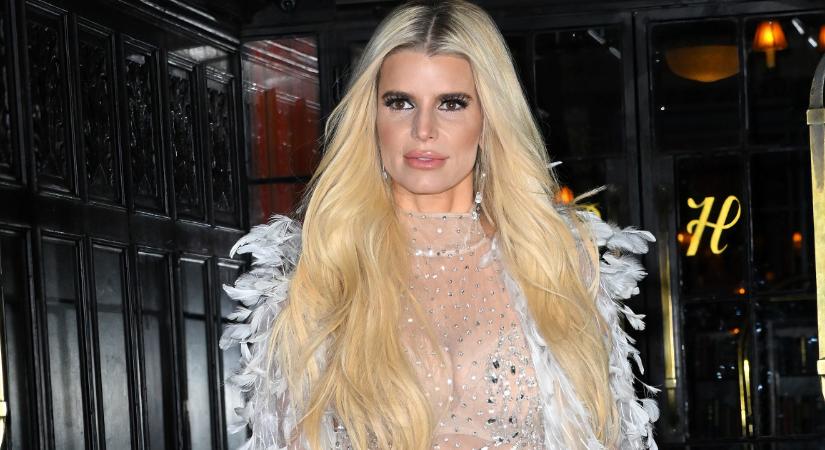 Jessica Simpson otthonáról üvölt a fényűző gazdagság