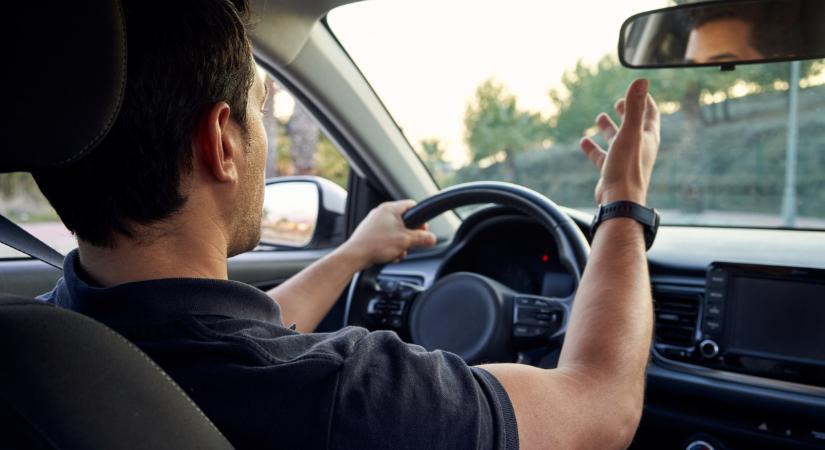 Botrány a magyar utakon: így "gyilkolják" egymást az autósok, motorosok, bringások?
