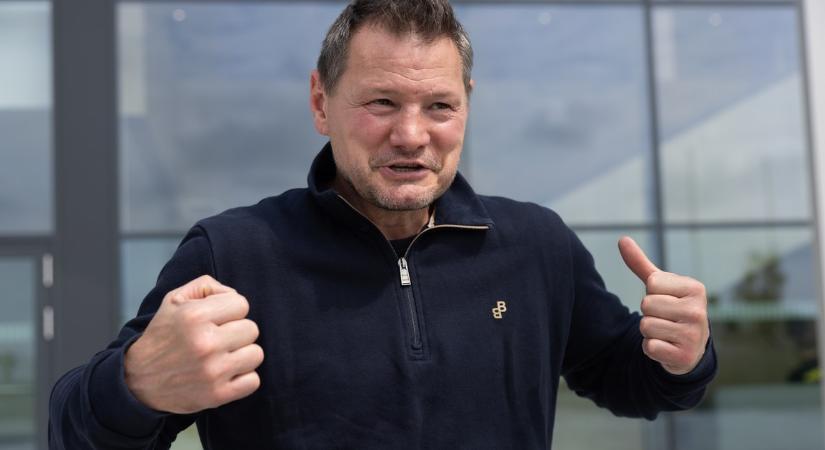 Erdei Zsoltot legfeljebb egy fehér cápa állíthatná meg