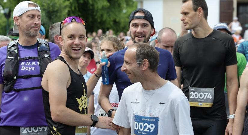 Az emelkedők fárasztották, rostálták a mezőnyt