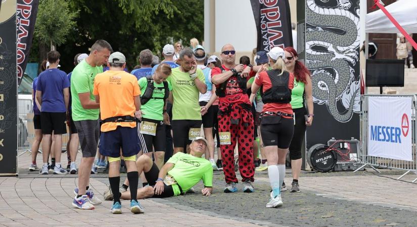 Katica, unikornis, dínólovas – ilyen is volt az idei Borvidék Félmaraton (fotó  videó)