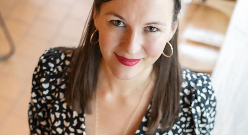 Napágy – Durica Katarina írása