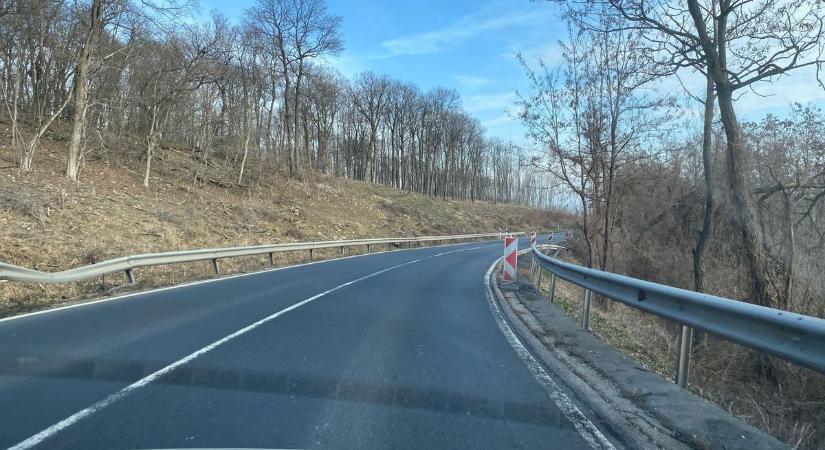 Rézsűcsúszás a cseszneki szerpentinen