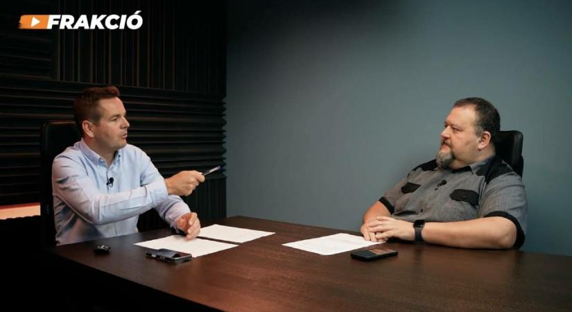 Podcastot indít a Fidesz, hogy végre eljusson az emberekhez, mit miért csinálnak