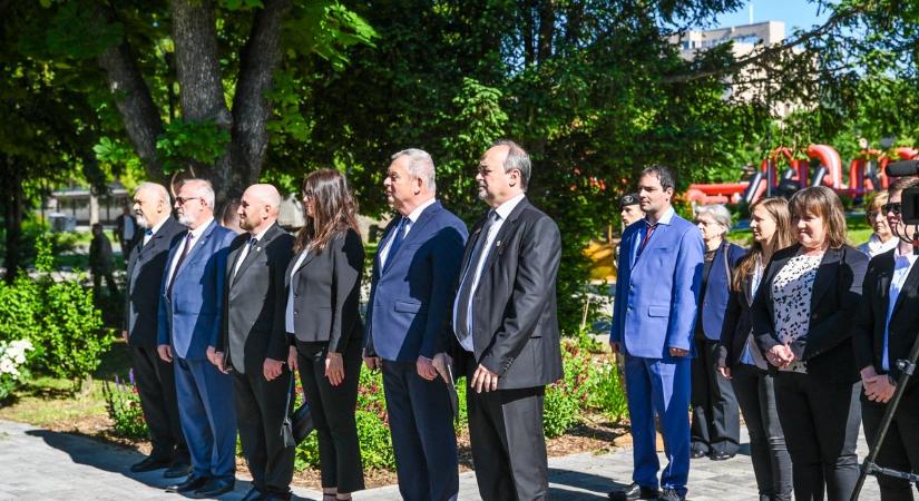 A hősök halhatatlanok, mert tetteikre mindörökké emlékszik a világ (képgalériával)