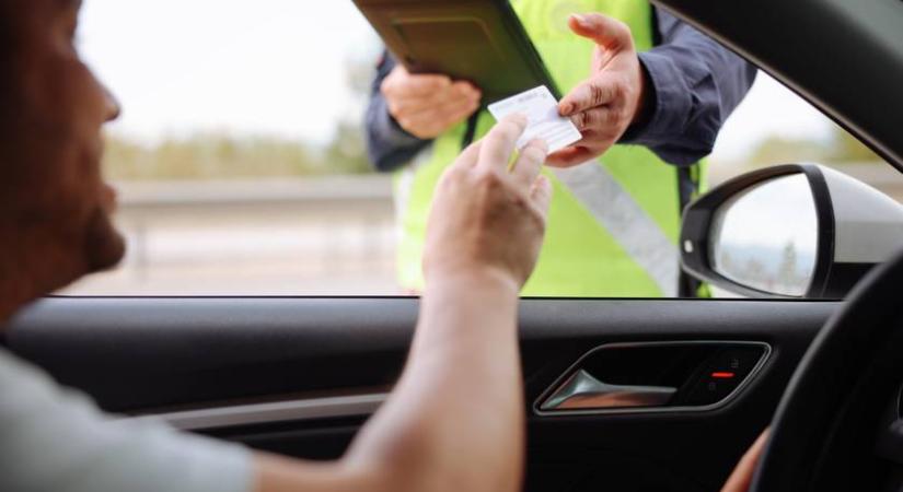 Leesik az állad: elképesztő, hogy mennyi éven át vezetett jogosítvány nélkül ez a férfi