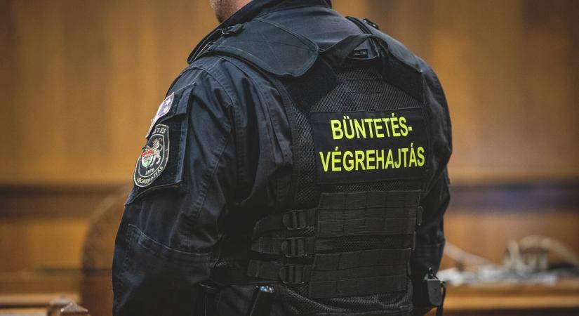 Emberölési kísérlet az M3-ason – Elképesztő, mi történt a pihenőben!