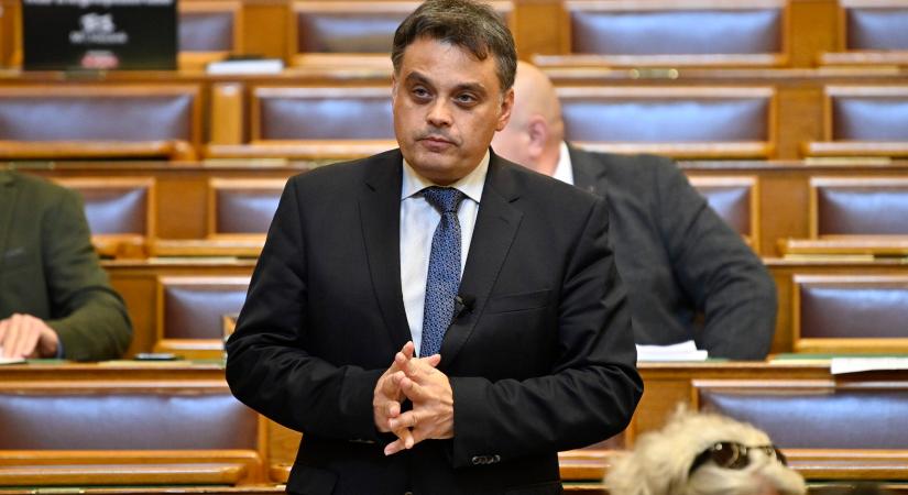 Azonnali kérdések, napirend előtti felszólalások, parázs hangulat várható ma is a parlamentben
