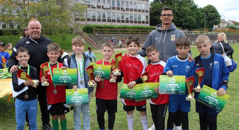 A DLSZ Suli Foci Kupán kétszázan rúgták a bőrt - galériával
