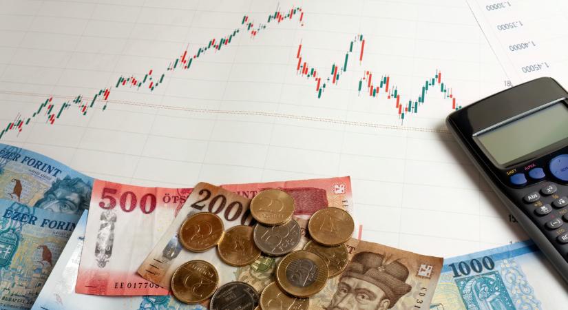 Gyűlnek a sötét fellegek a forint felett: simán eljöhet még idén a 420-as euróárfolyam