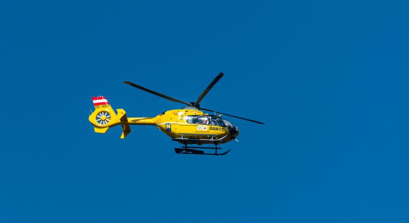 Dunába esett egy kétéves fiú, mentőhelikopter vitte kórházba