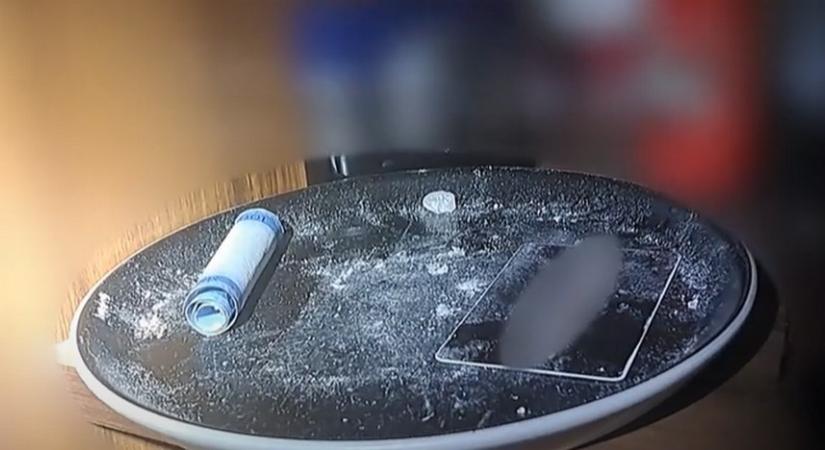 Nem volt jó a dugihely: melltartójában rejtette el a drogot egy mohácsi díler
