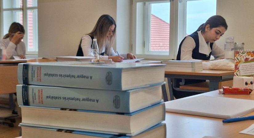 Érettségi 2025 - Véget értek az írásbeli érettségi vizsgák