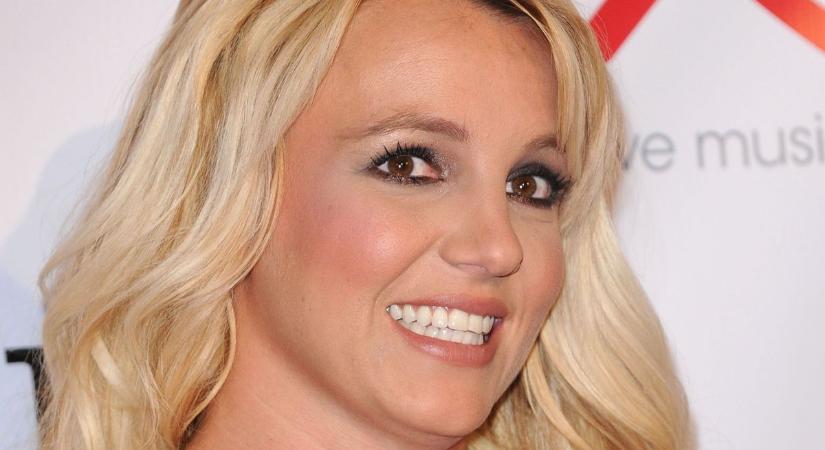 Britney Spears botrányos viselkedésével kiborította a légiutas-kísérőket
