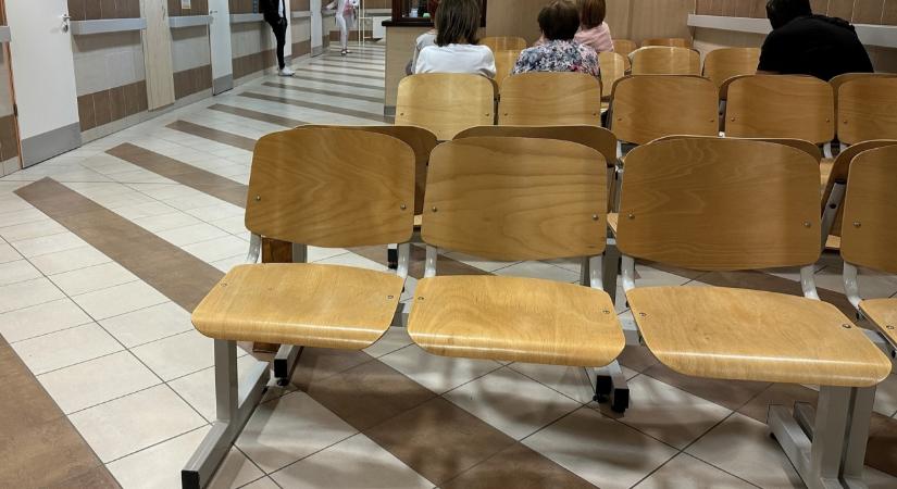 Rengeteg magyar bukhatja a TAJ-számát hamarosan: csúnya szigor élesedik, nincs kivétel alóla
