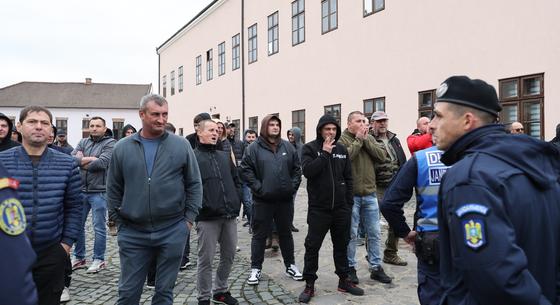 Viastein: nem tudnak arról, hogy a dolgozóik lettek volna a Magyar Péter ellen tüntetők