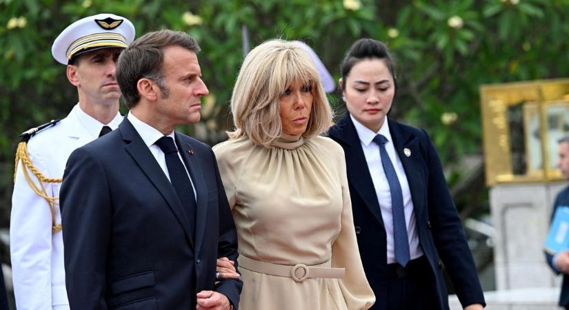 Meglepő magyarázatot adott Emmanuel Macron a felesége pofonjára - szerinte ez látható a videón