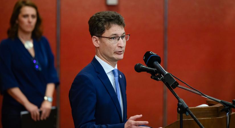 Egy forintért felajánlotta Székesfehérvárnak a tulajdonos a város labdarúgócsapatát