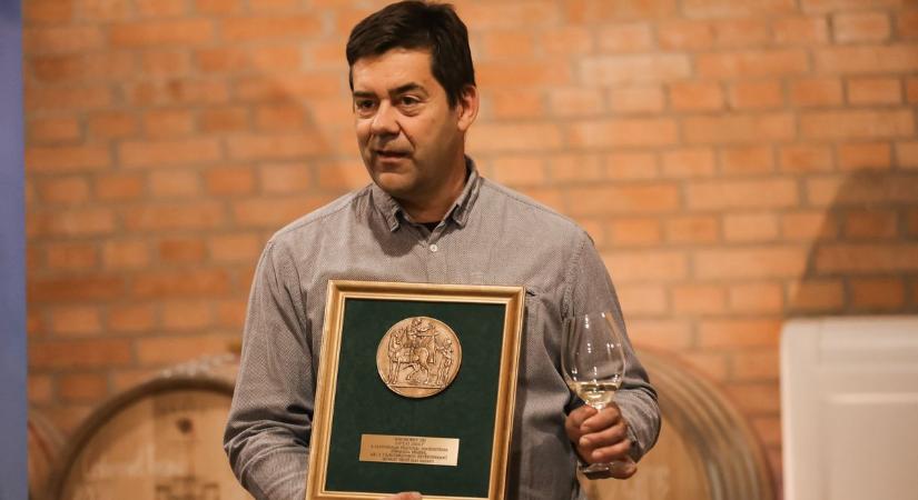 Rangos díjat kapott a borász, aki felhelyezte a térképre Sokorót