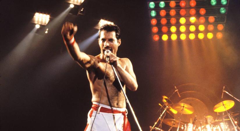 Ő Freddie Mercury eltitkolt lánya – megszólalt a Queen frontemberének 48 éves gyermeke