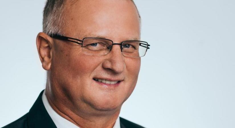 Elütött egy gyalogost a Fidesz-KDNP ózdi képviselője, majd közleményben tudatta, hogy lemondott