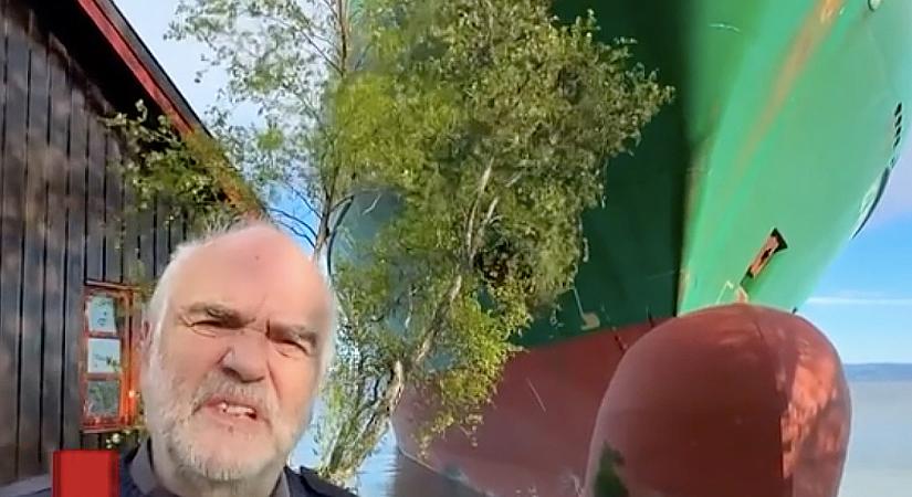 Teherhajó a veteményesben