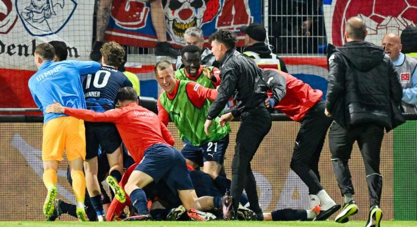 Ennél drámaibb módon nem nagyon dőlhetett volna el a Bundesliga-osztályzó
