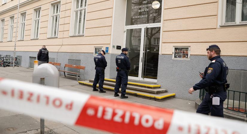 Több mint 20 intézményt evakuáltak bombafenyegetés miatt Ausztriában