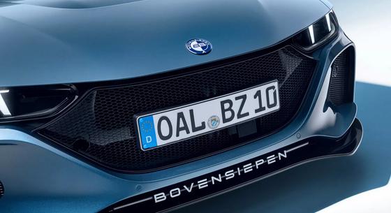 Szemrevaló álruhás BMW sportkupé tűnt fel a színen
