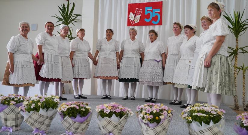 55 éves a Piliscsévi Asszonykórus
