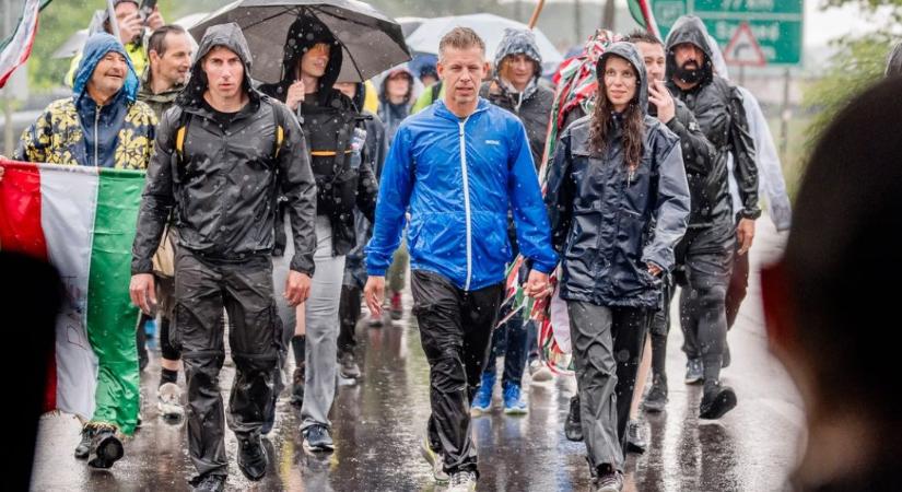 Magyar Péter túrája: Tisztelet a vádlinak!