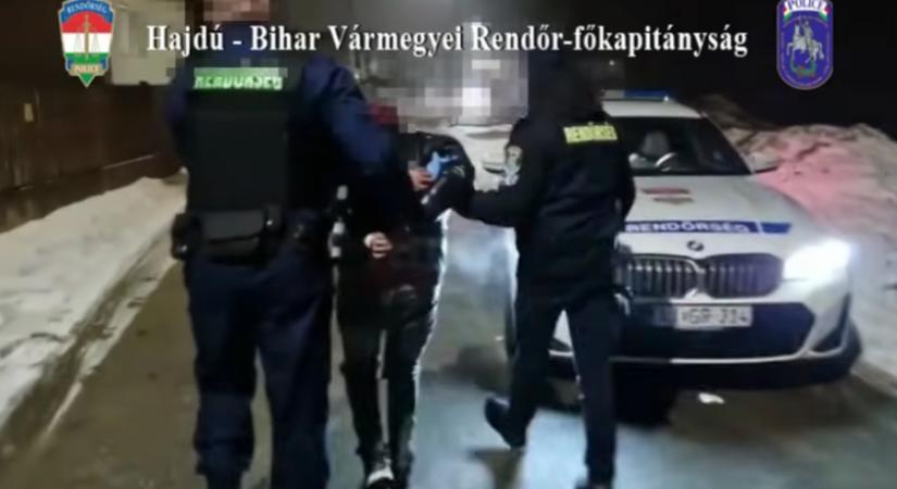 Ellöktek és kiraboltak egy idős nőt Debrecenben – befejezték a vizsgálatot