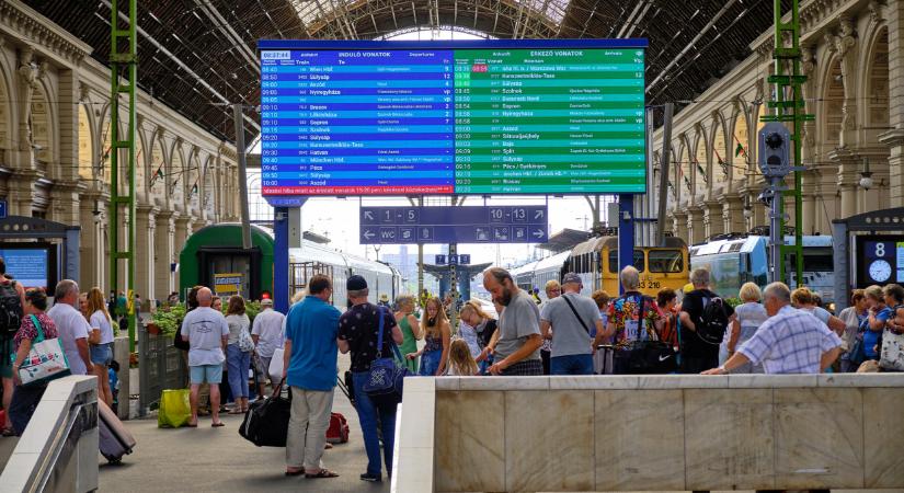 Hatalmas változás élesedik a MÁV-nál a hét végétől: ilyen még nem volt, sokan várják