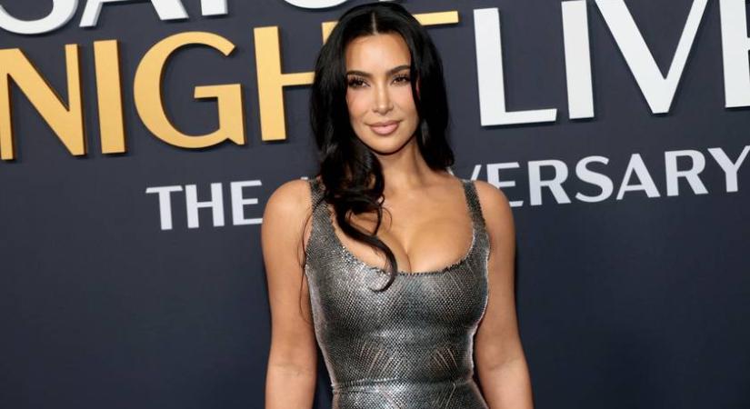 Hogy nézne ki Kim Kardashian plasztika és retus nélkül? Íme a kép, ami sokkolta a netezőket
